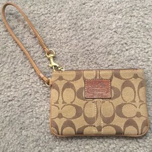 GUC coach wristlet